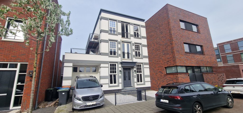 Bekijk foto 1/36 van house in Enschede