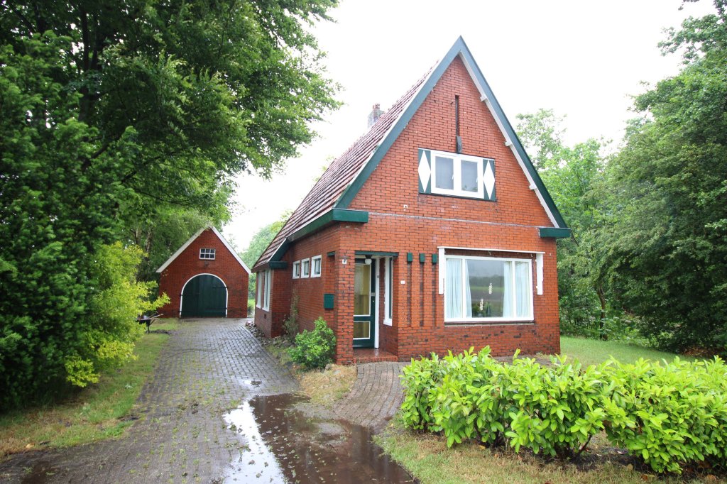 Bekijk foto 1/25 van house in Haulerwijk